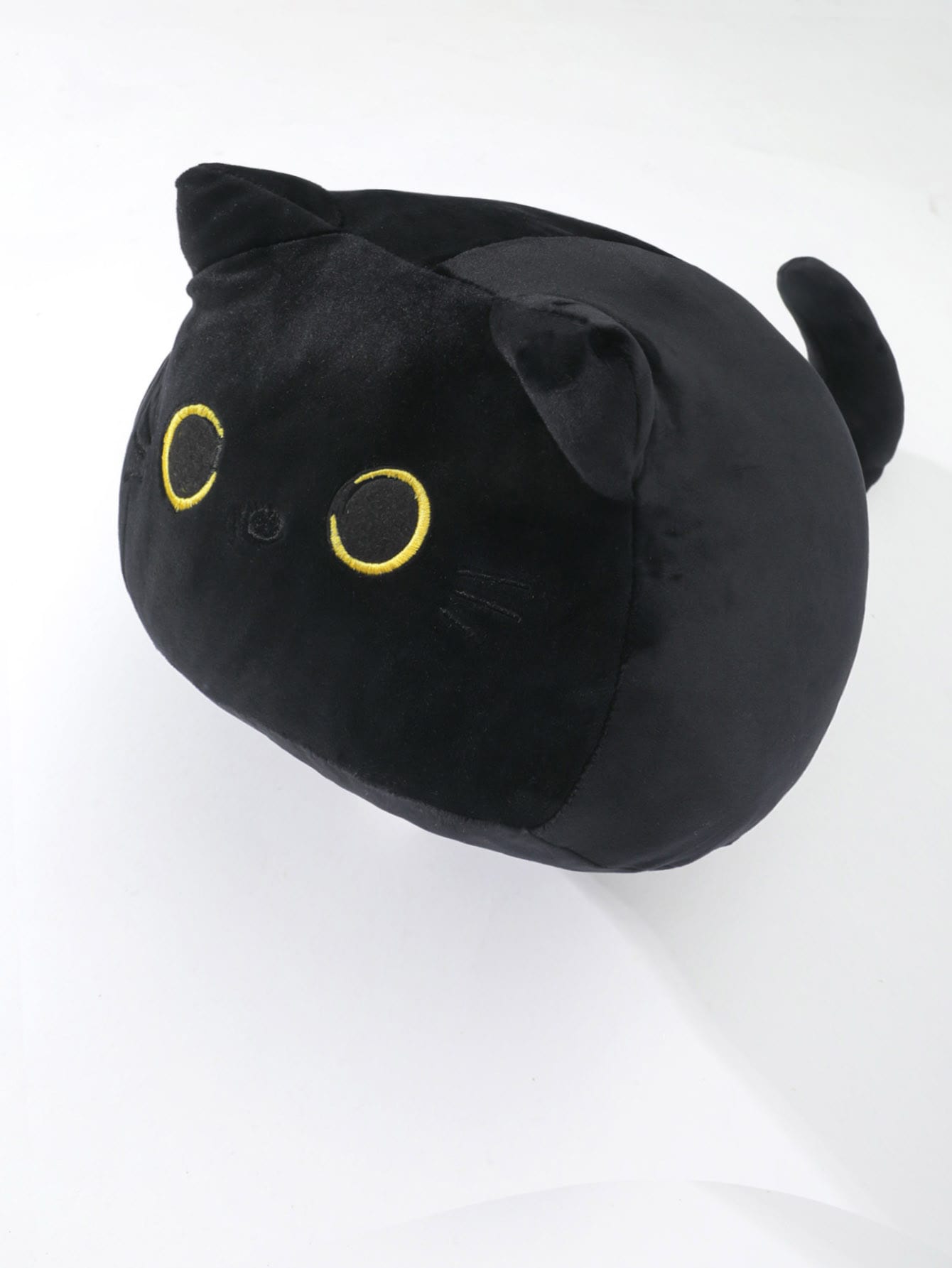 Black cat pillow​