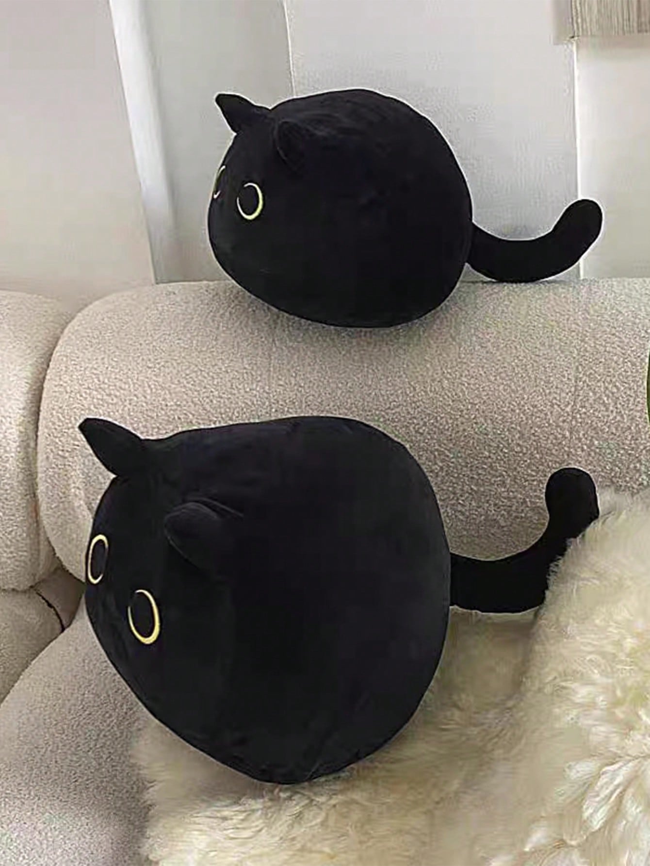  2 Black cat pillow​